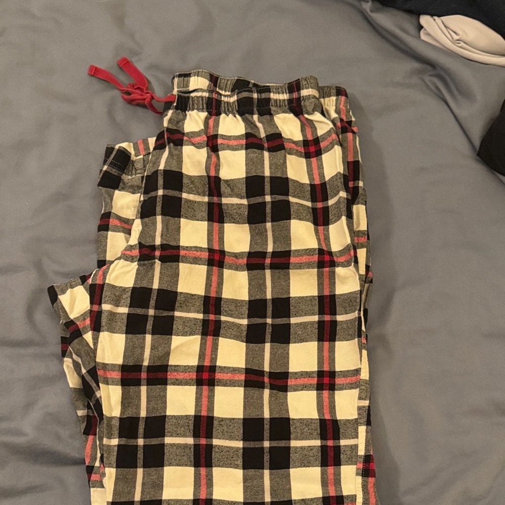 Eddie Bauer Plaid Lounge Pants with Red Accents
